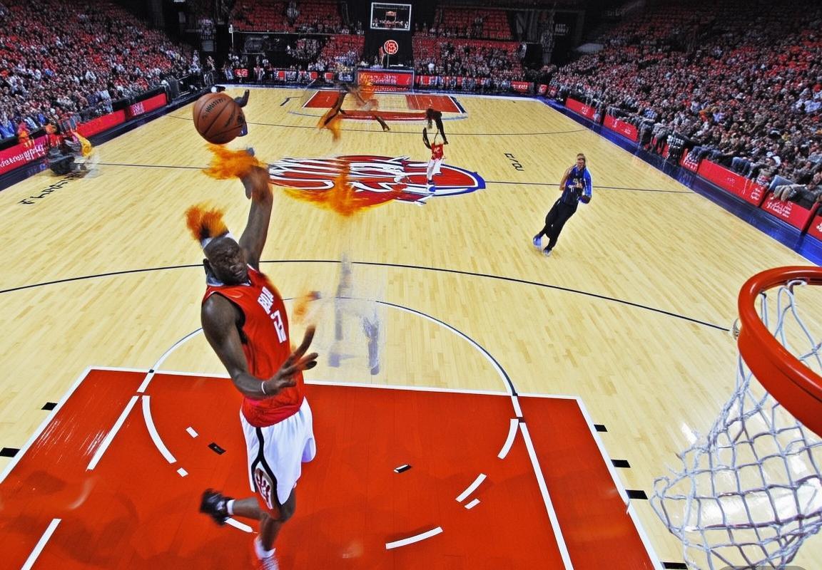 NBA季后赛经典对决：火箭VS步行者精彩回顾(图2)