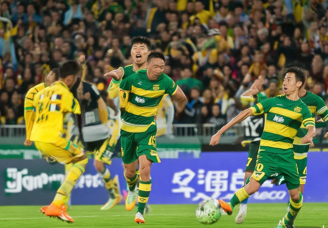 2016中超巅峰对决：鲁能与上港激战全纪录与战术解析(图3)